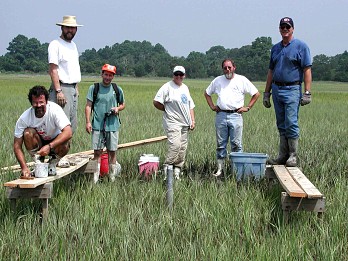 SET installation crew